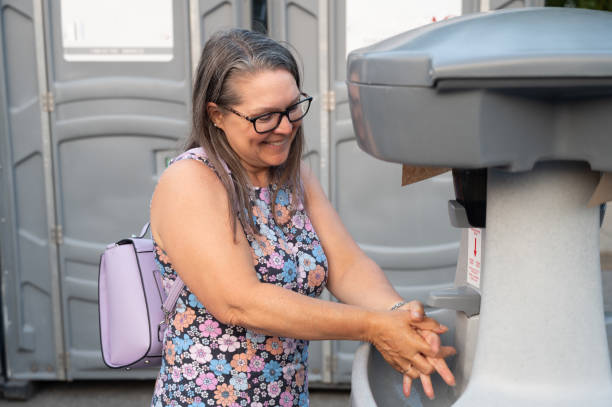 Best Best portable toilet rental  in Fairbank, IA